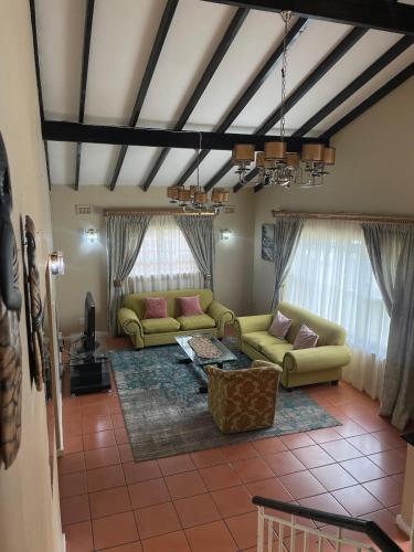 Carrington Guest House Room Type - Deluxe Holiday Home