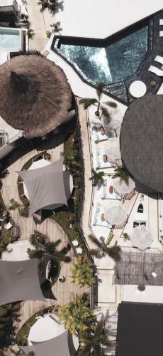 Runik Beach Club & Resort - Adults Only