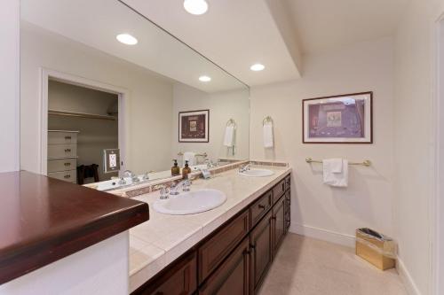 Villa 5-Broken Top-Hot Tub-2BR/2B - image 13