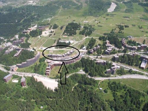 Appartement 2 pieces aux Arcs 1800, 5 pers., au pied des pistes avec balcon, proche commerces et ESF in Les Villards