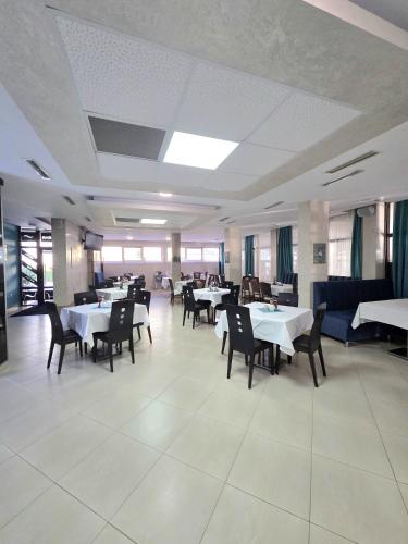Elegance Spa Hotel - image 6