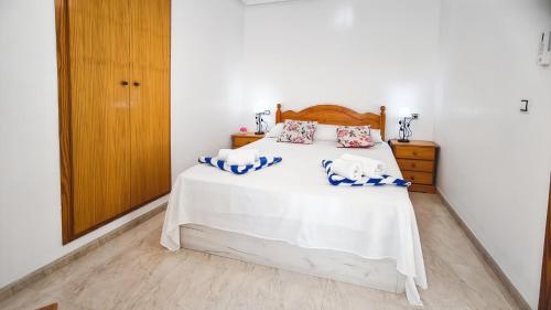Torrevieja City Apartment - image 5