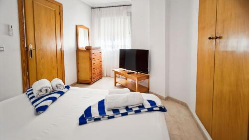 Torrevieja City Apartment - image 2