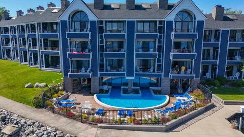 229 Edgewater Inn in Charlevoix, USA