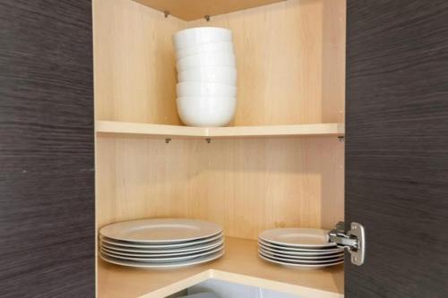 5 Mins to Downtown 2 Bed 1 Bath 2 Car Garage in Nashville, USA