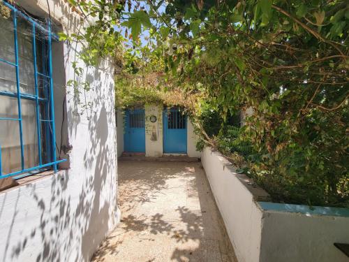 Balkons/terase, Beit El Asfour - Traditional Home with a Cave in Bālbeka