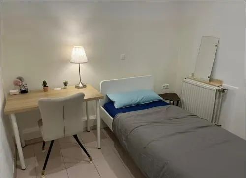 Simple Room close to city center in Stuttgart, Deutschland