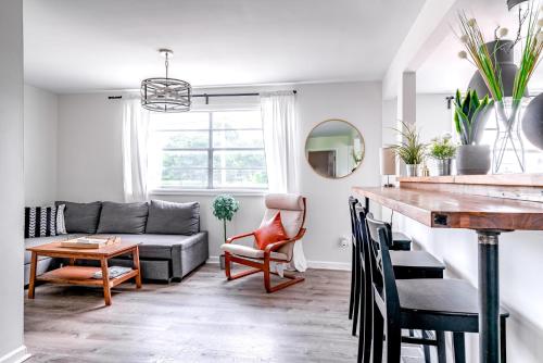 Short North - Convention - Private Parking - Pets - 2BR
