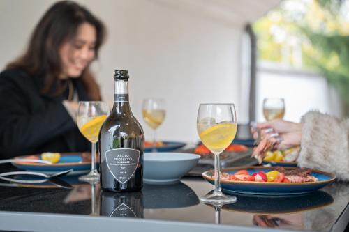 Black Dragon Haven in Prague 20