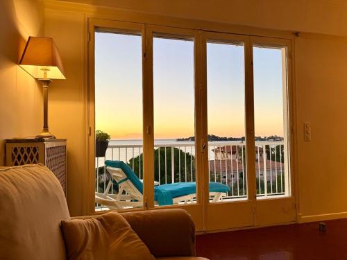 Top Floor Panoramic Sea Views & Sun-Filled Terrace - Location saisonnière - Beaulieu-sur-Mer