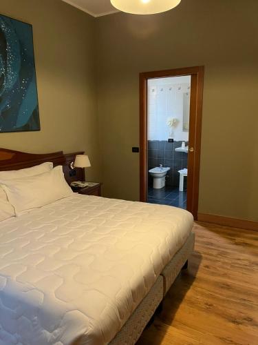 Hotel De La Ville Room Type - Double Room
