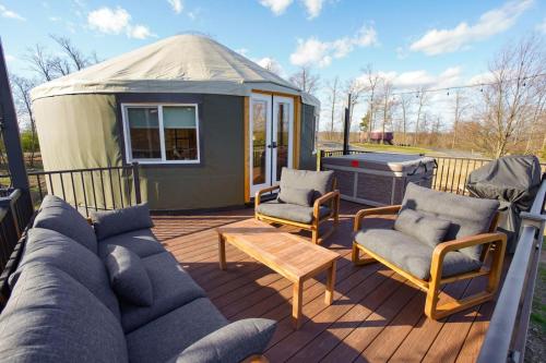 設施, Sunrise Sanctuary -Modern Yurt in 布魯克維爾