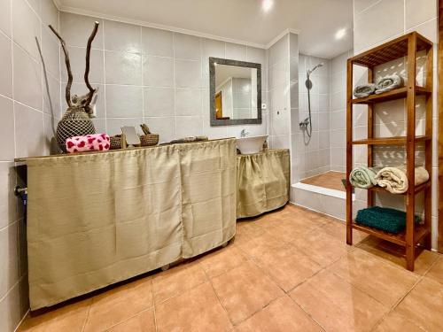 ฝักบัว, Casa Cachalote - Ferienhaus auf den Azoren in เซา กาเอตาโน