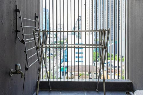 1BR Cozy near donki mall & BTS thonglor-ekkamai - image 9