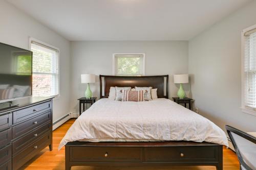 Train to Boston! Cozy Apartment in Winchester in Arlington (MA)