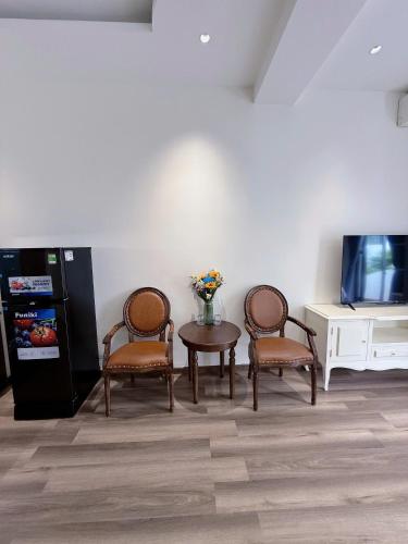 Sweet Home Hotel & Apartment Near My Khe Beach Da Nang - image 4