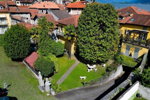 Timeless Garden Lake Como