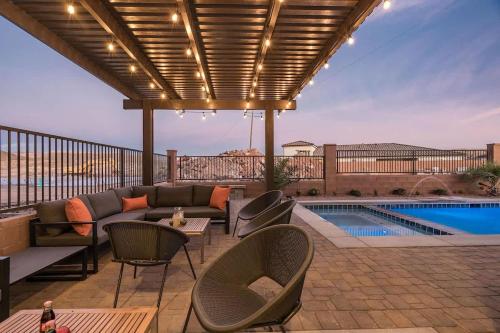 Zion Village Poolhouse in Hurricane with Pool and Hot Tub