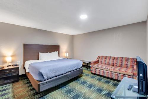 2 bedrooms, 5 beds