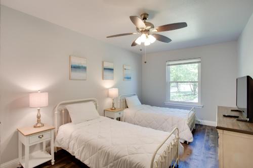 Suburban Texas Retreat about 3 Miles to Downtown! - image 34