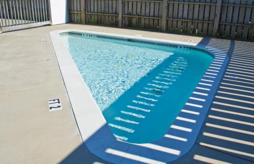 GSP3 Summer Breeze Oceanfront Condo Elevator Pool Fitness Club! - image 5