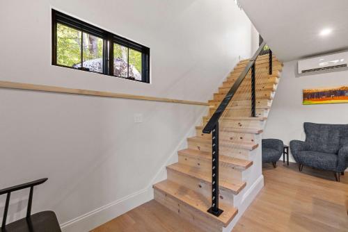 Le Petit Flat - 2 Bed 1 Bath One Level Apartment - main image