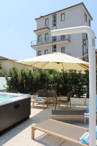 Зовнішній вигляд готелю, Domus Marina - Atlantico Apartment in Мондрагоне