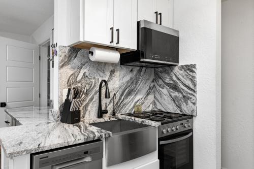 Timbers Studio 41 with Wintergreen advantage - image 5