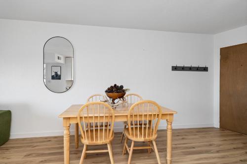 Timbers Studio 41 with Wintergreen advantage - image 8