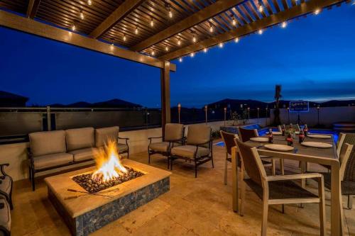 65 | Poolhouse at Ocotillo Springs with Private Pool