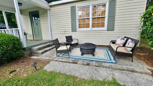 المرافق, Center of Town! Near Hospital and VSU, Gameroom & Fire-pit, Pet Friendly in Valdosta