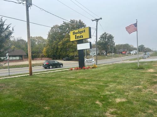 . Budget Inn Oskaloosa US 63 Near Pella