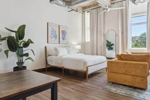 Hip Hideaway Central & Stylish No 206 in Седарс