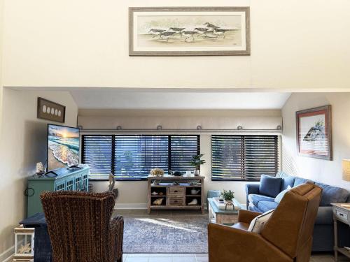 Tamarind 3BR Loft – Beach Vibes & Bay Views in Englewood (FL)