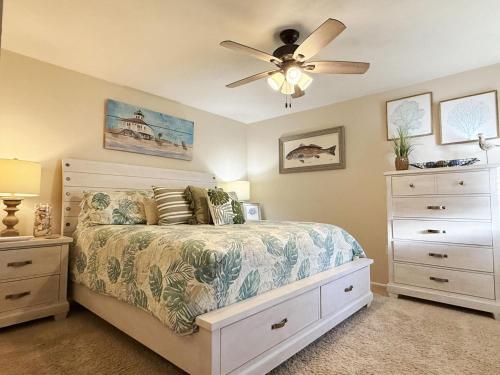 Tamarind 3BR Loft – Beach Vibes & Bay Views in Englewood (FL)