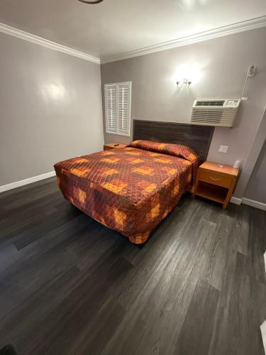 Vegas motel in West Athens, USA