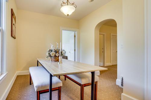 Near Colleges Pet-Friendly Duplex in Northfield! in Northfield (MN)