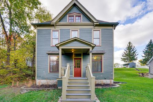 Near Colleges Pet-Friendly Duplex in Northfield! in Northfield (MN)
