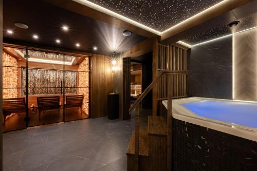 Pezsgőfürdő, Willa Tatrzańska Luxury Apartments & Spa (Willa Tatrzanska Luxury Apartments & Spa) in Murzasichle