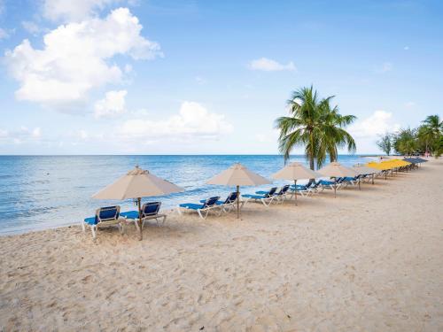 Swimmingpool, Time Out in Christ Church