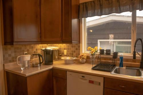 keuken, Mi Light House 米拉 in Yellowknife (Northwest Territories)