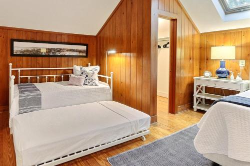 Captain`s Quarters - image 10