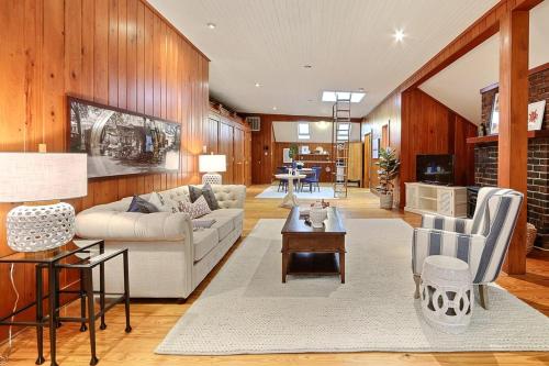 Captain`s Quarters - image 12