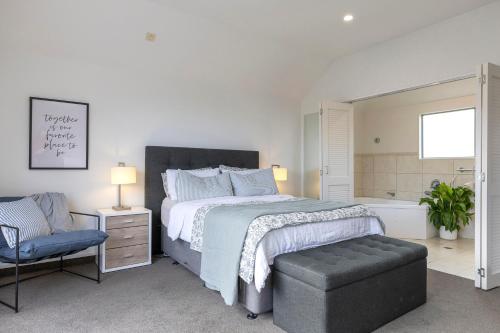 Tui Apartment - modern apartment near the lake - image 3
