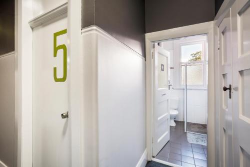 المرافق, Melton Hotel Auburn in حديقة سيدني الأولمبية