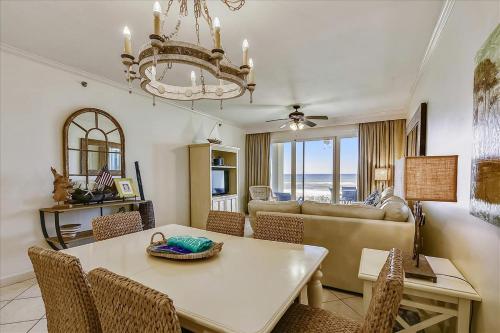 HP 12W Gulf Front Condo by 30A Escapes - image 4