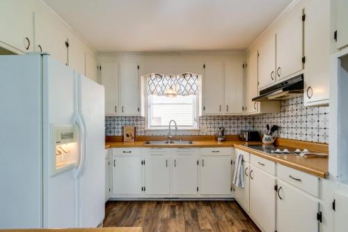 Golf and Hike Family Home 8 Mi to Downtown Clayton in Selma