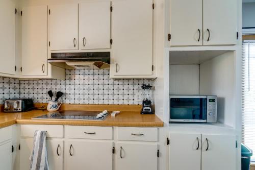 Golf and Hike Family Home 8 Mi to Downtown Clayton in Selma