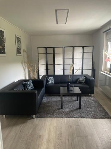 Body Kult Loft - Modernes Appartement mit 2 separaten Schlafzimmern - kostenlose Parkplätze direkt an der Unterkunft in Zwickau, Deutschland