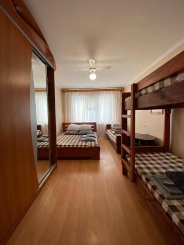 3-badroom flat near the sea with 12 places to sleep in 柯布列沃